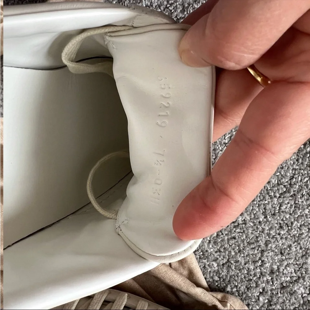 Gucci Men's White Leather Sneakers with Blue Bee Embroidery